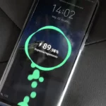 Como carregar o celular mais rápido?