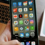 Como tirar a câmera espelhada do iPhone [selfie invertida]