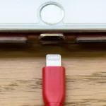 Como um cabo Lightning pode permitir ataques [O.MG Cable]