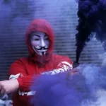 Qual a origem e história do grupo Anonymous?