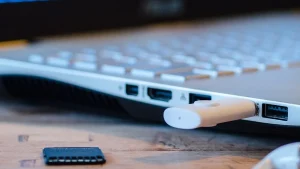 como dar boot no computador pelo pendrive 5e21f00b