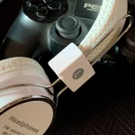 Como usar fone de ouvido no PS4 [Configurar Saída]