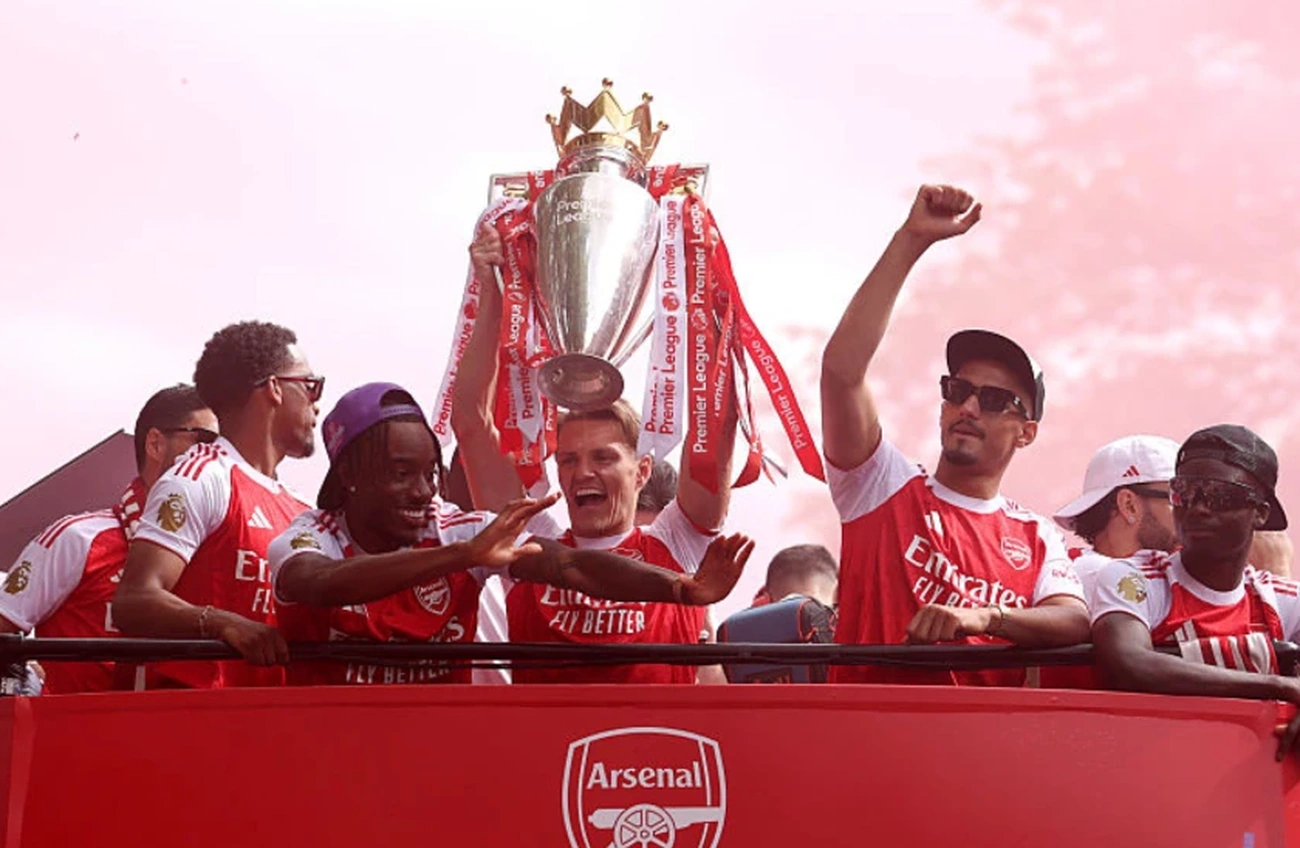 Arsenal wins 14th English title now with 85 points