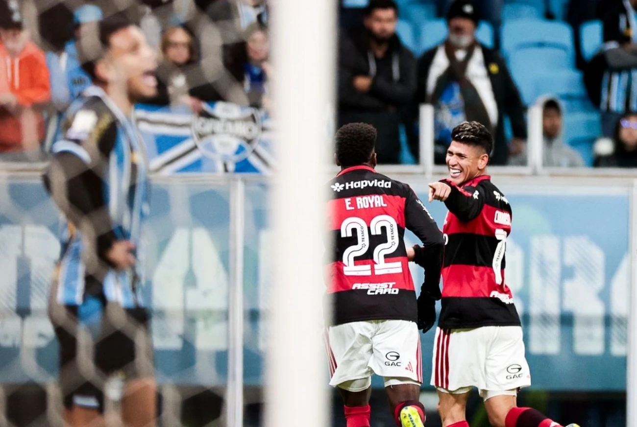 Flamengo vence Grêmio fora de casa e agora tem 30 pontos no Brasileiro