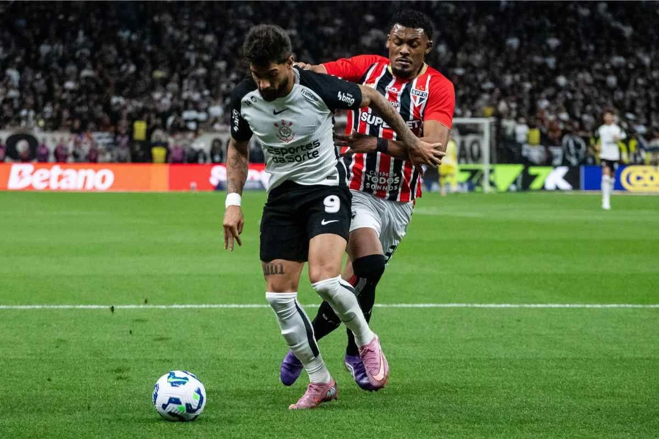 Flamengo e Palmeiras lutam pelo liderança em uma noite dramática na Brasileirão