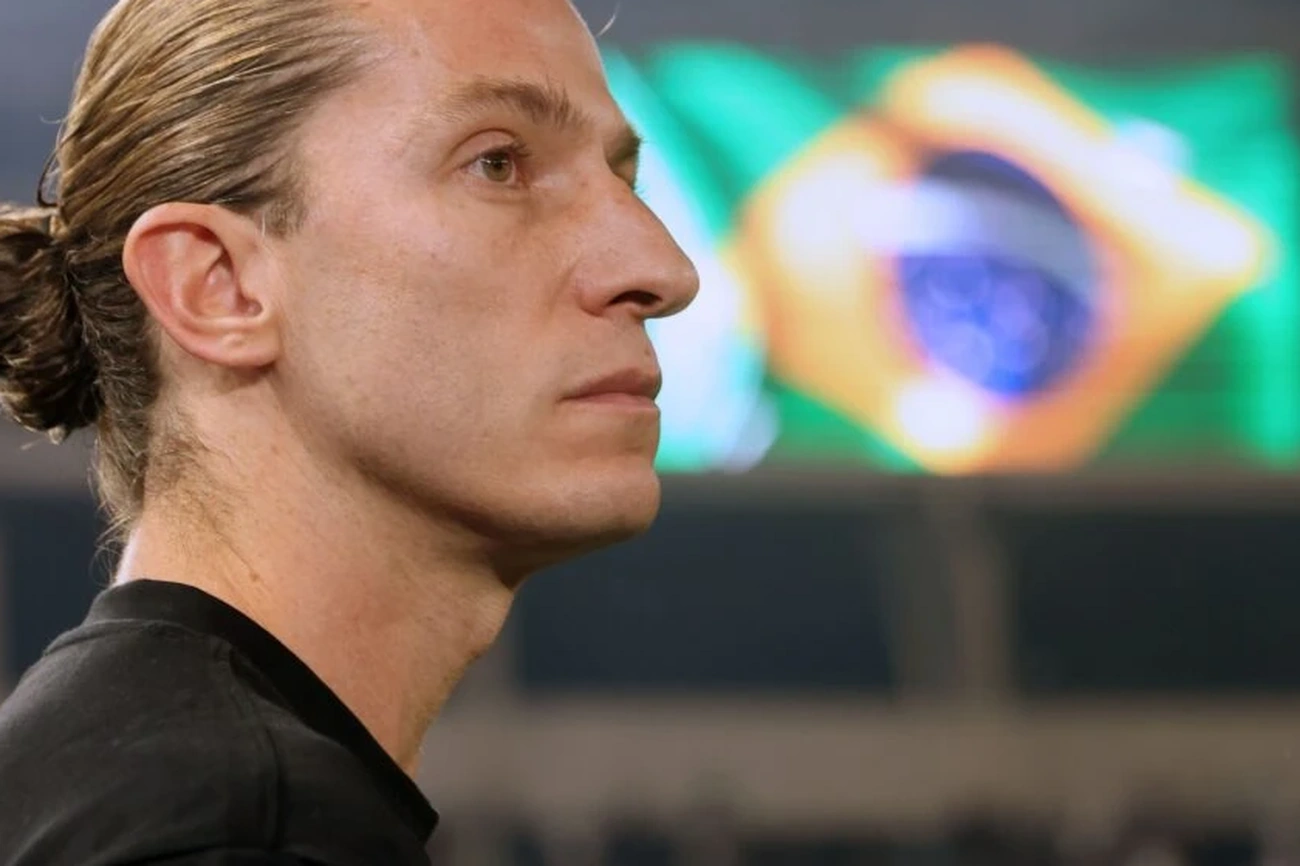 Filipe Luís nears Monaco coaching role now