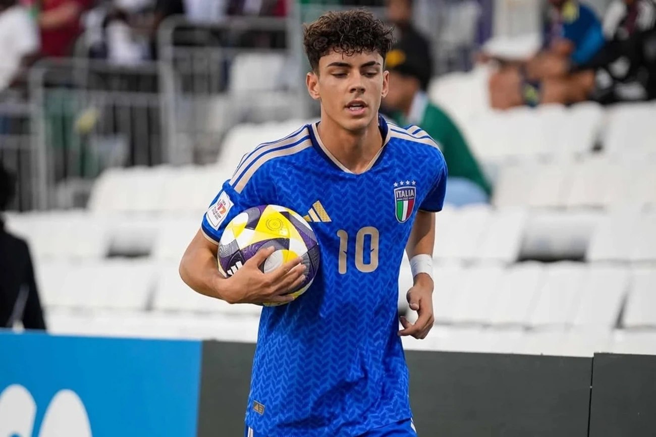 Italy calls up 18 year old Samuele Inacio to lead team reboot now