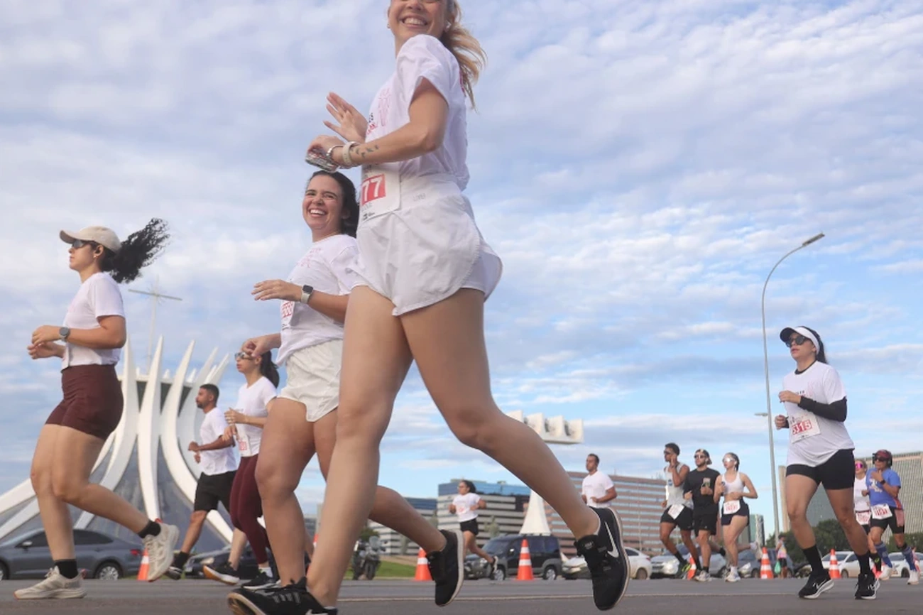Unlock Essential Running Warm-Ups For Metropolis Endurance Today