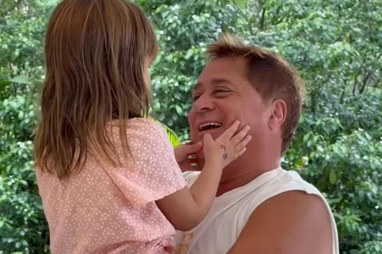 Leonardo Opens Up About Missing Granddaughters Party to Pay Bills Now