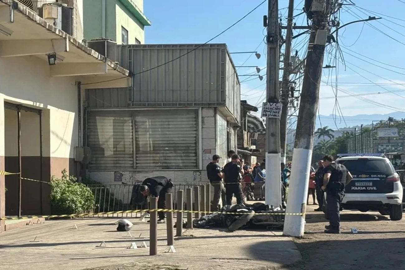 2 workers killed in Rio shootout, police may have mistaken tool for gun