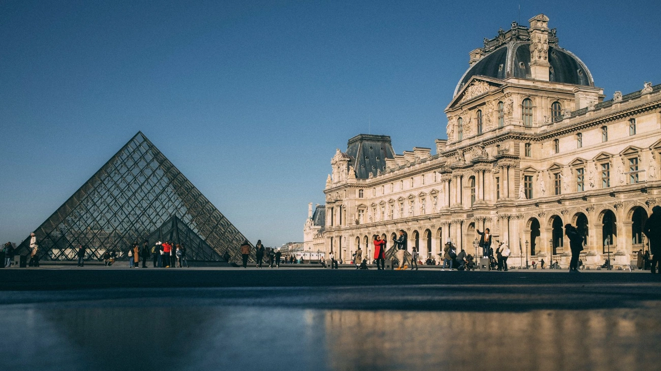Louvre Heist Becomes Movie, Documentary Series Now