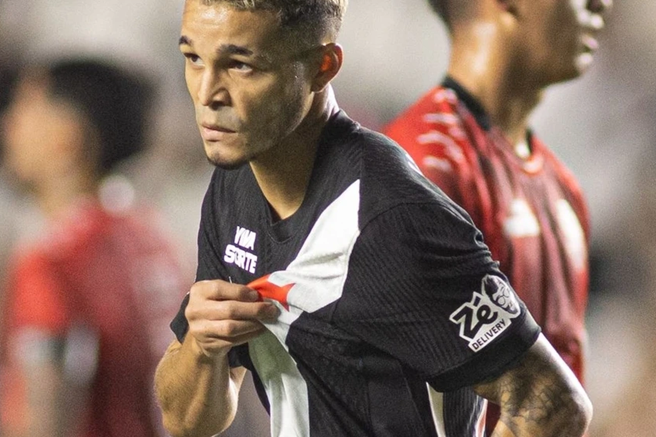 Vasco Crushes Barracas Central 3-0, Secures Sudamericana Playoffs Spot Today