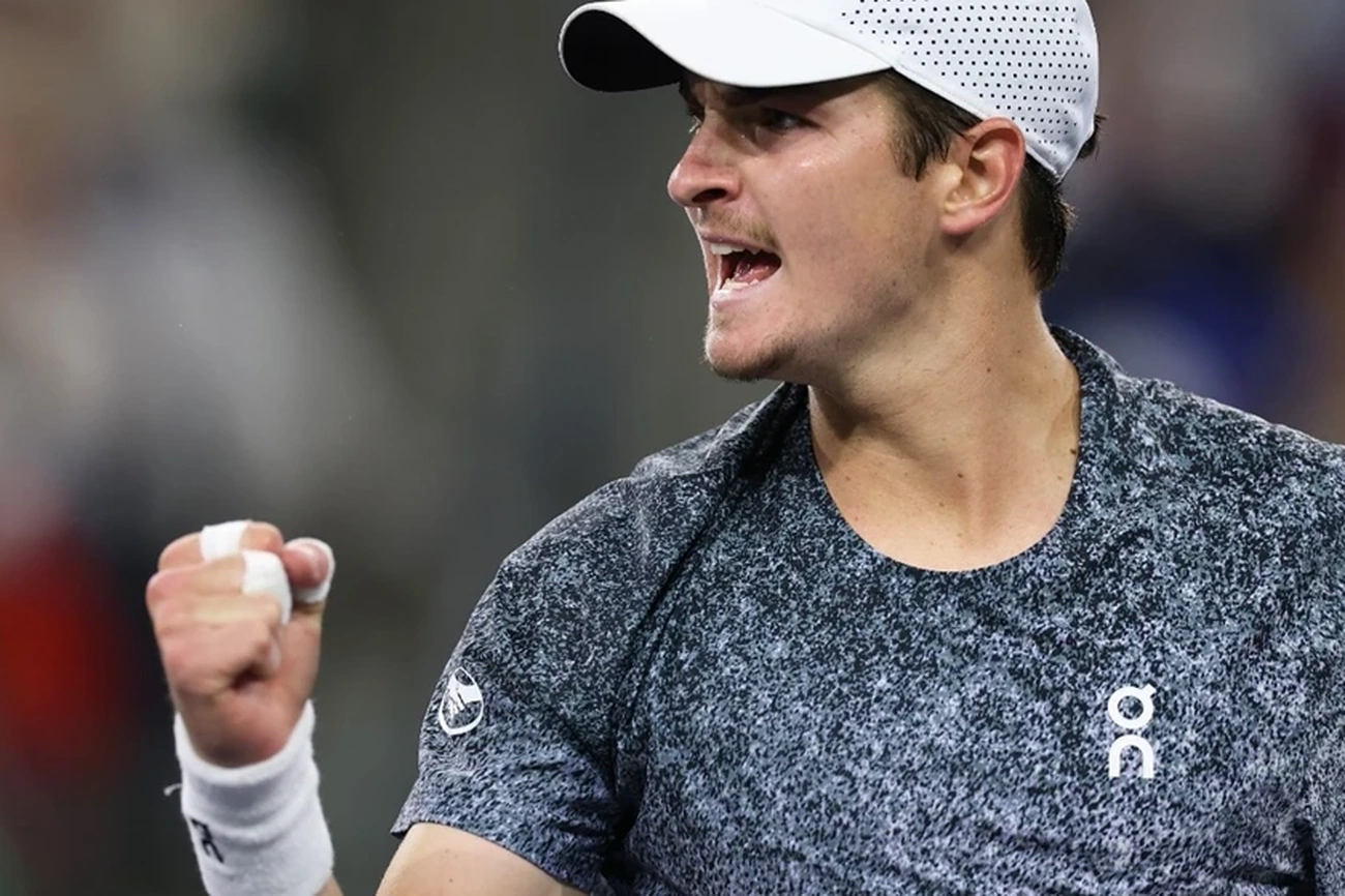 Fonseca Stuns Djokovic 3-2 in Epic Roland Garros Upset Today