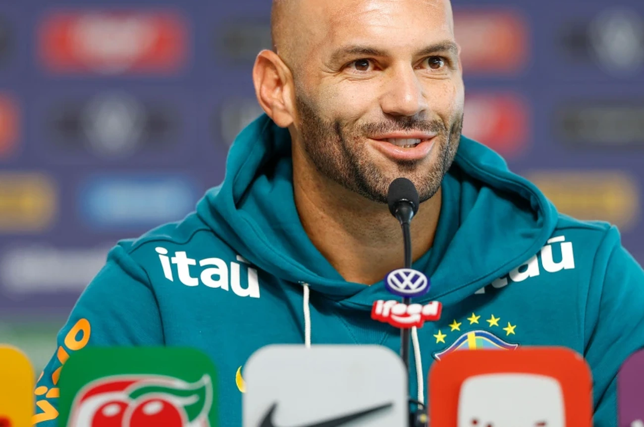 Weverton Reveals Shocking Moment He Fainted After World Cup Call Up